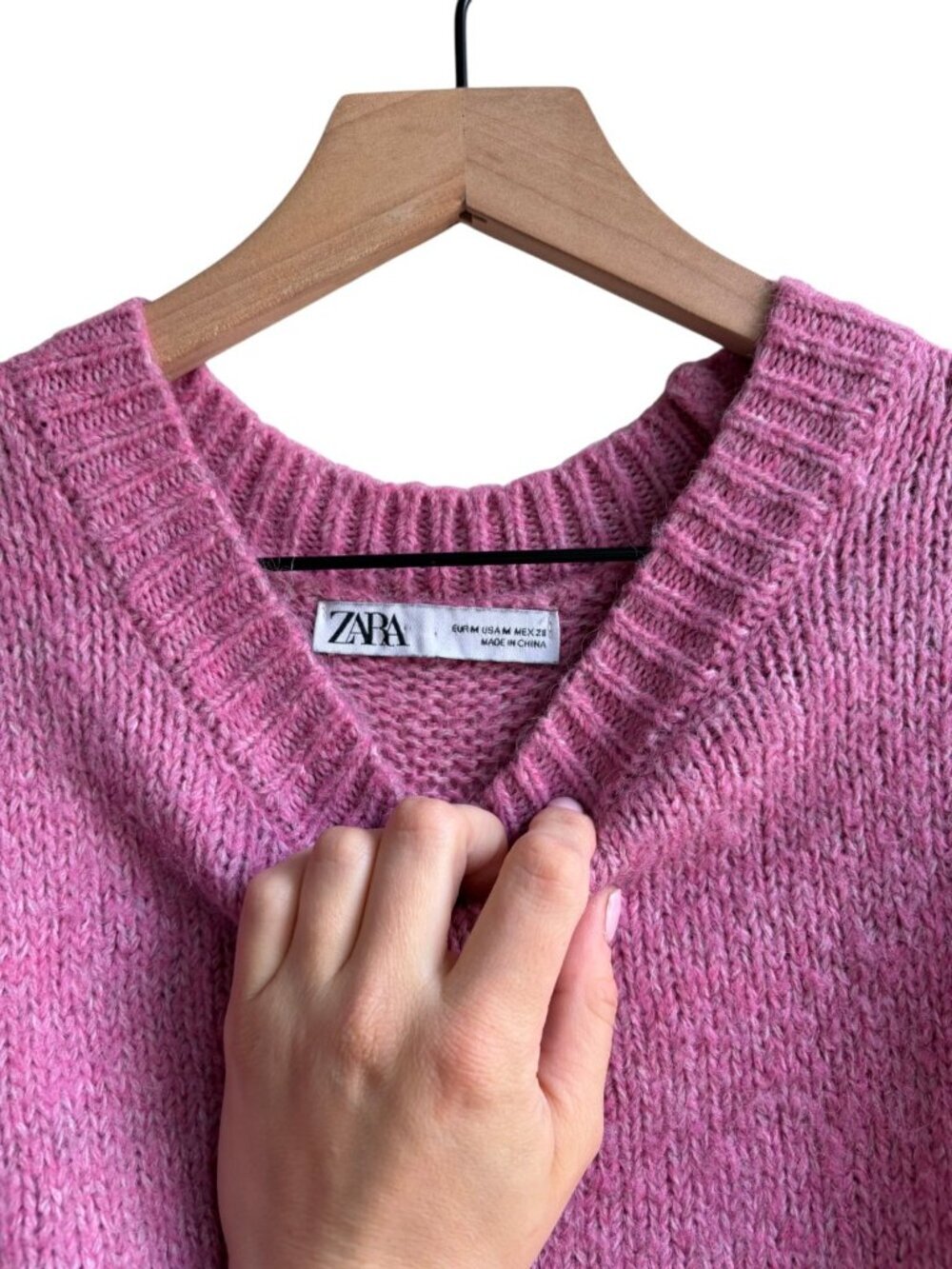 Zara Soft Feel Knit Sweater Pink Size Medium - Picture 3 of 5